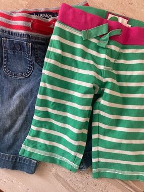 Mini Boden shorts - longer length - size 3